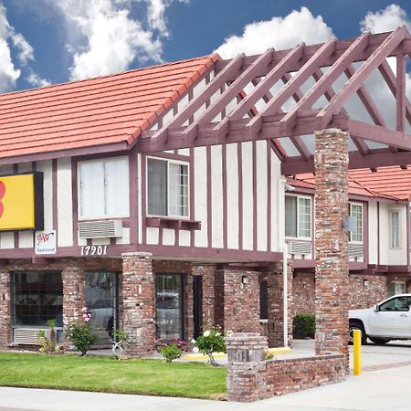 速8圣塔克拉里塔酒店 圣塔克拉瑞塔 外观 照片